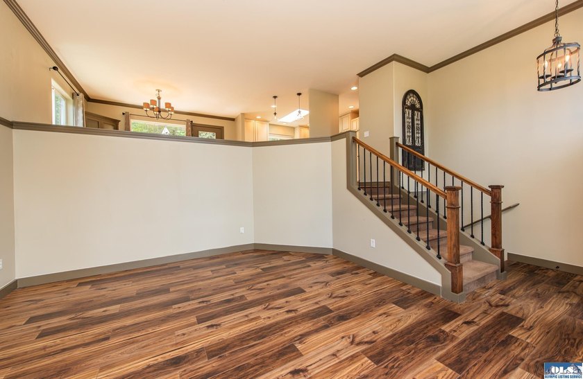 This beautifully appointed home offers water views, thoughtful - photo 2