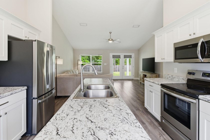 **$5,000 towards Buyer Closing Cost!!!** Welcome to 5624 Charter - photo 4