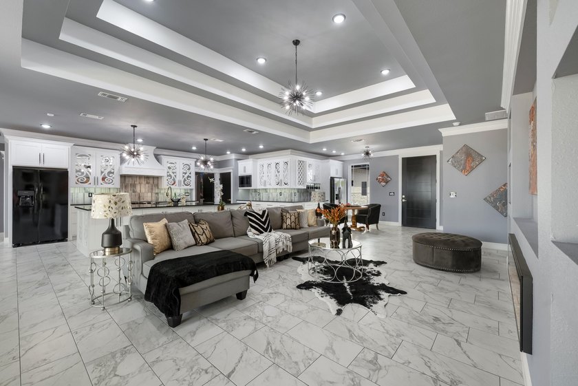 Amazing is all you think when you step into this exquisite - photo 5