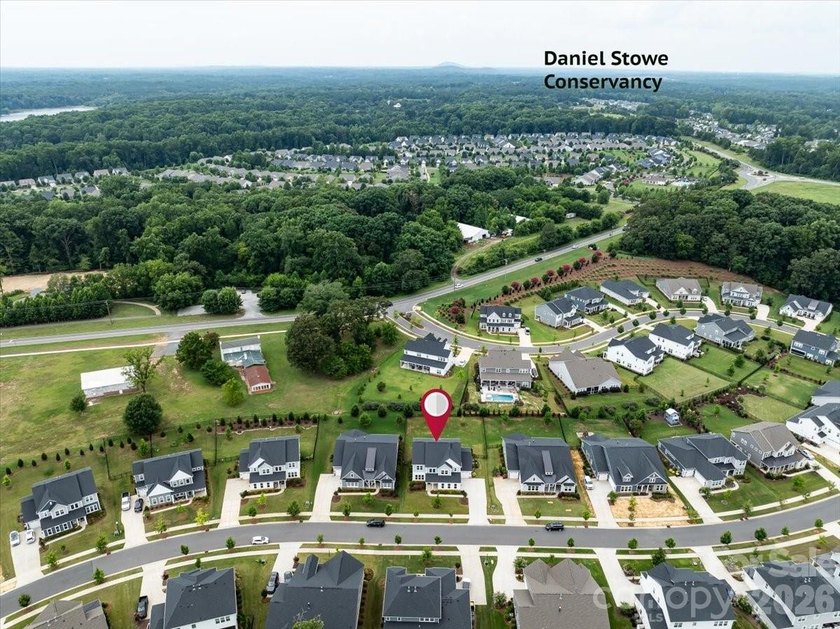 Welcome to 222 Lanyard Lane in the highly sought-after McLean - photo 6