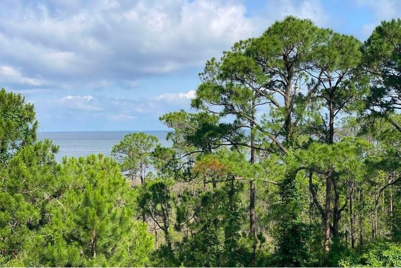 ***Best Price 'Bayview' Condo*** in the Baytowne Village. This - photo 6