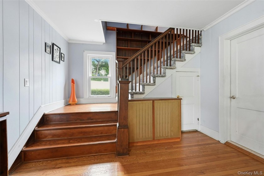 This charming country home on a quiet street in Port Jefferson - photo 16