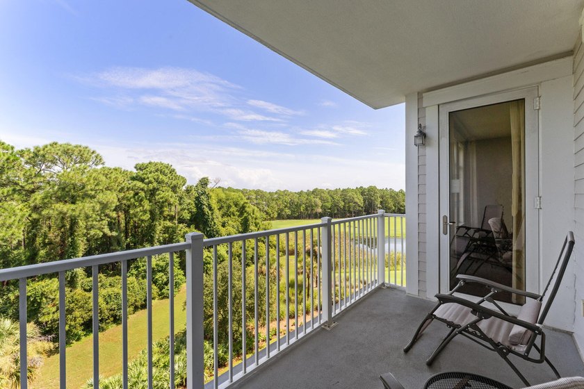 ***Best Price 'Bayview' Condo*** in the Baytowne Village. This - photo 8