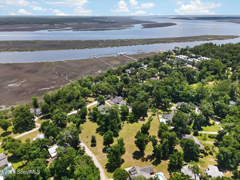 RARE OPPURTUNITY for highly desirable +/- 1/2 ACRE lot with - photo 9
