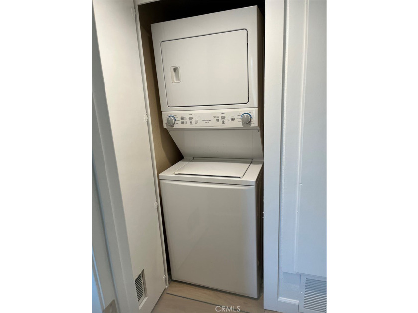 Why rent when you can buy a move in ready condominium in a well - photo 25