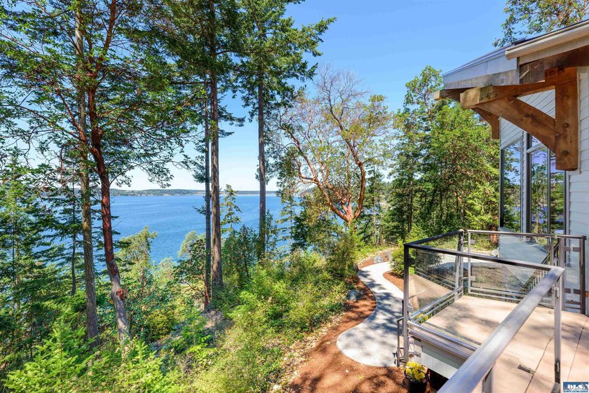 Once you've experienced this stunning, private Sequim Bay - photo 5