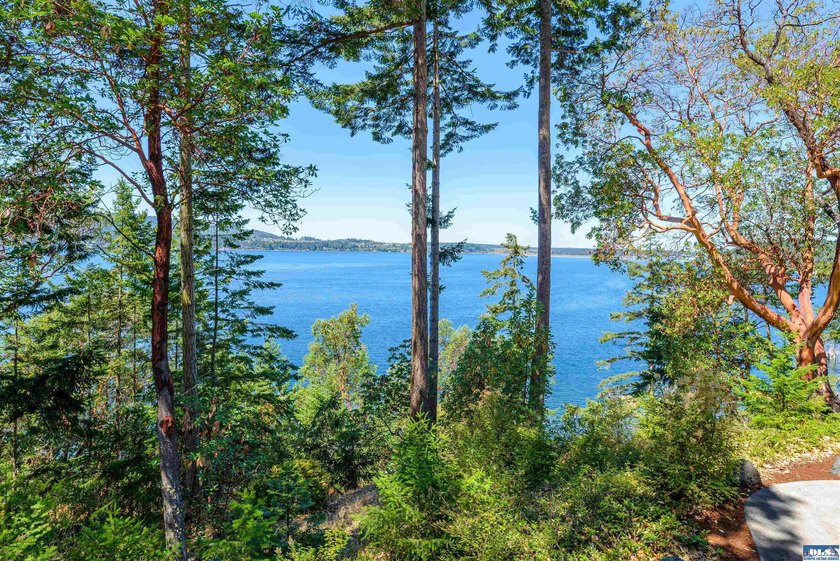 Once you've experienced this stunning, private Sequim Bay - photo 6