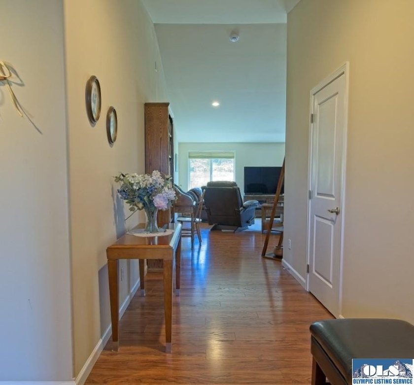 Quality built one level mountain view home in desirable Sequim - photo 5
