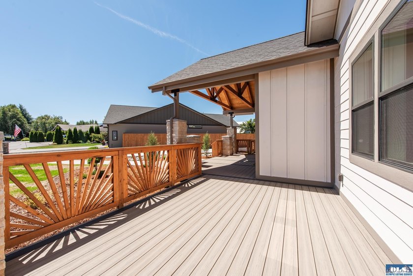 Exceptional new construction in The Meadows showcasing 2,622 - photo 9