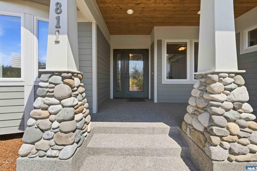 Exceptional craftsman home by Alan Armstrong Construction - photo 4