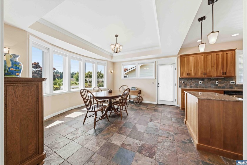Exceptional craftsman home by Alan Armstrong Construction - photo 7