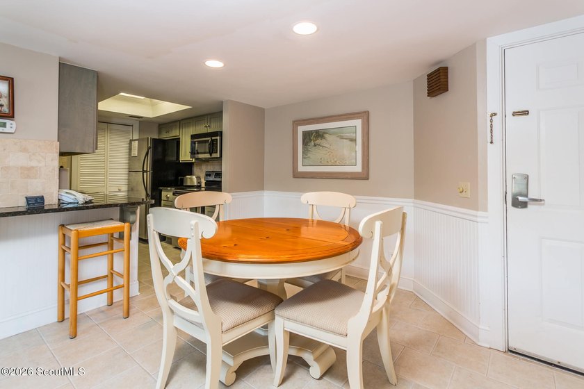 Rare Opportunity! Discover the charm of coastal living with Unit - photo 3