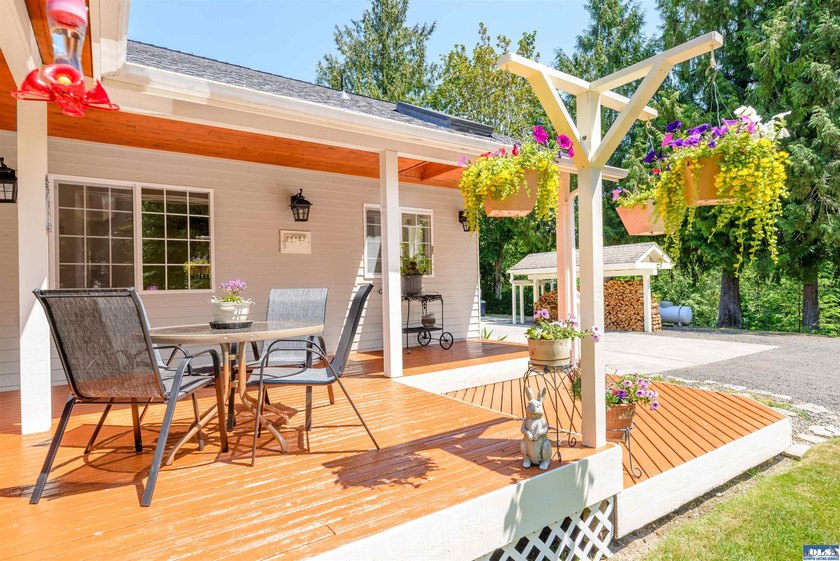 Escape to nearly ten private, wooded acres in Port Angeles - photo 8