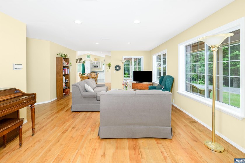 Escape to nearly ten private, wooded acres in Port Angeles - photo 10