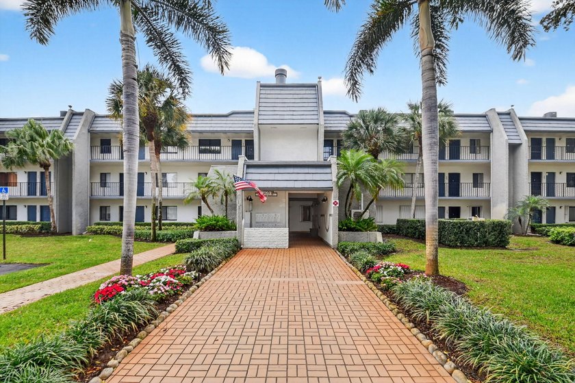 This turnkey 55+ condo is nestled within the sought-after - photo 17
