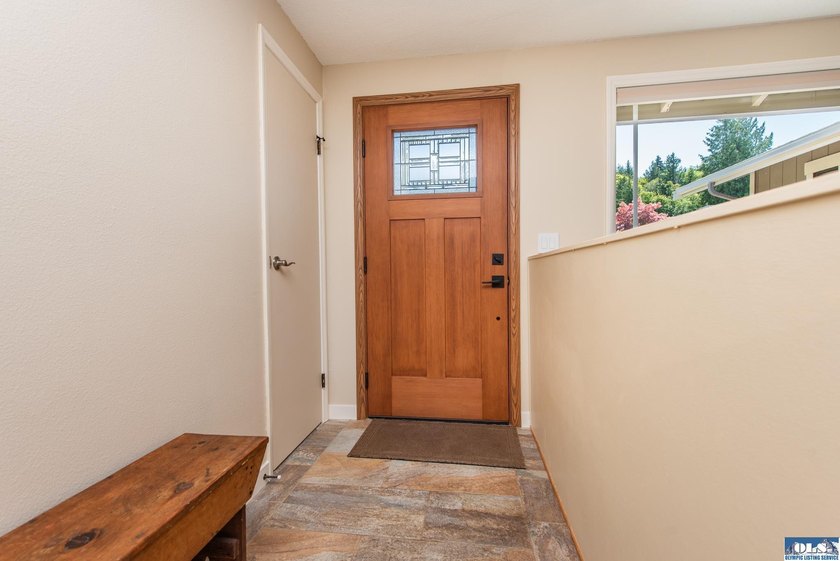 Perched above Sequim, this beautifully updated 3-bedroom, 2-bath - photo 5