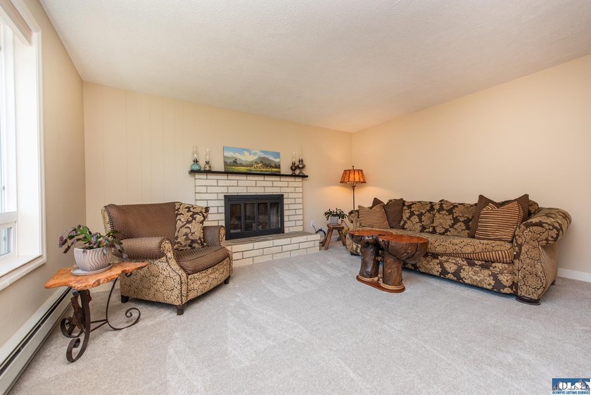 Perched above Sequim, this beautifully updated 3-bedroom, 2-bath - photo 6