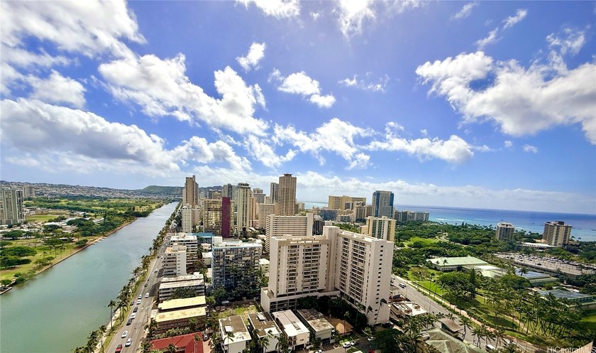 Stunning high floor one bedroom condo at Waikiki Hawaiian - photo 23