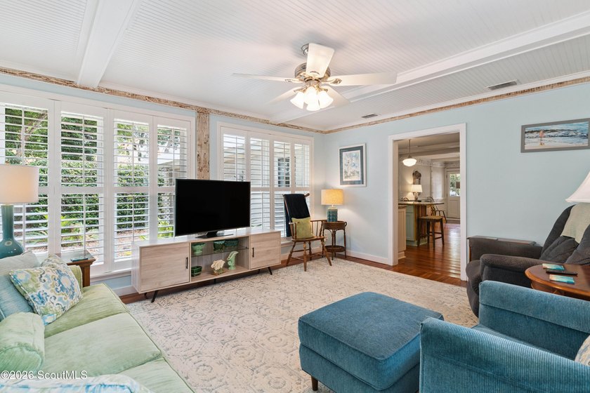 Check out this unique beach cottage in the south end! Enjoy the - photo 10