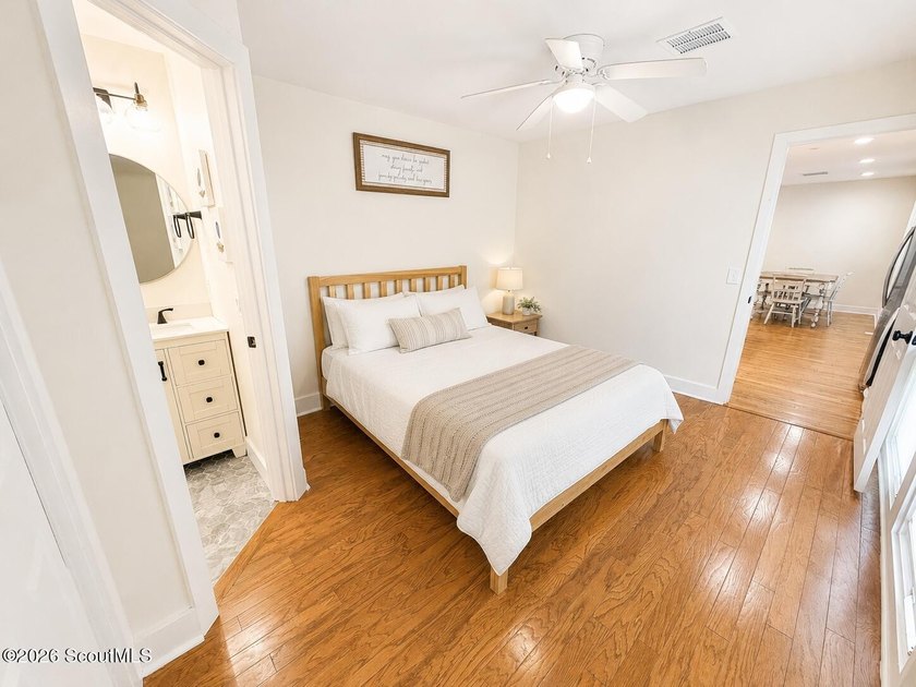 Welcome to this single-level 2-bedroom, 2-bathroom condo - photo 5