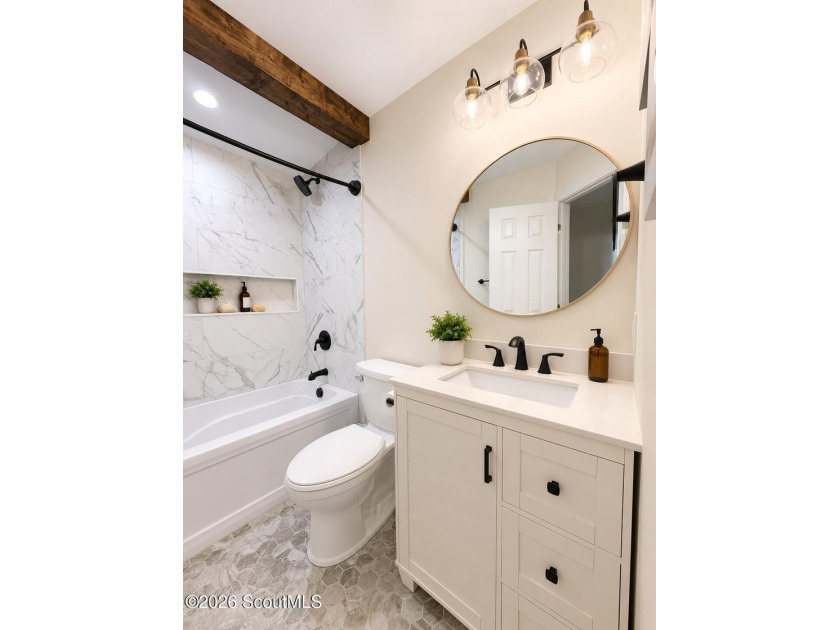 Welcome to this single-level 2-bedroom, 2-bathroom condo - photo 7