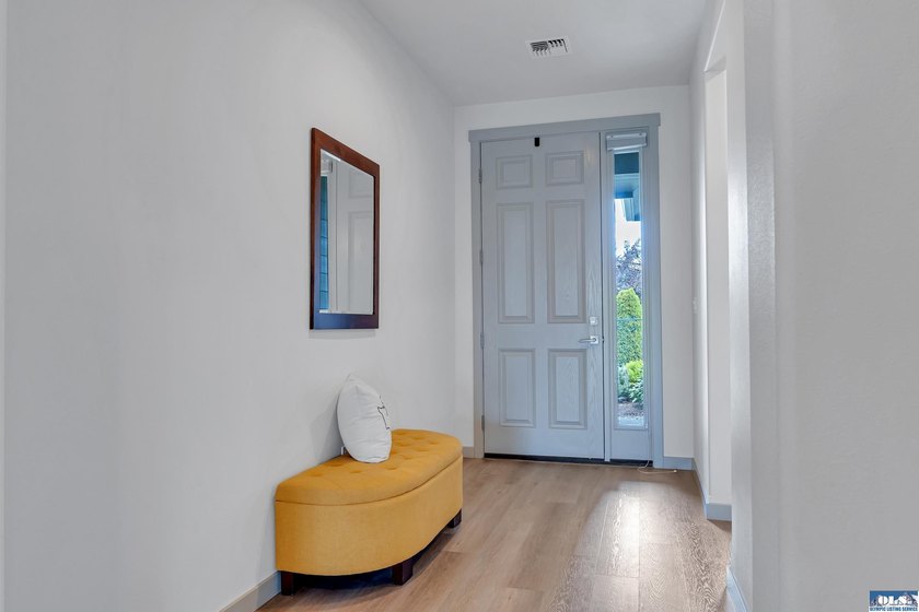 If you want low-maintenance, comfort and convenience, take a - photo 9