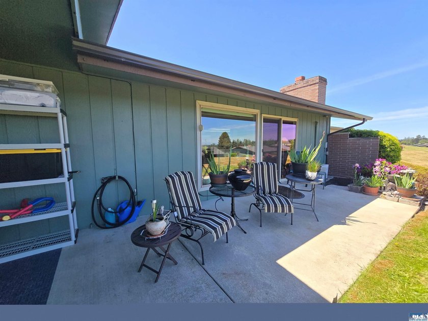 2-bedroom Condo available in the Dominion Terrace 55+ community - photo 5