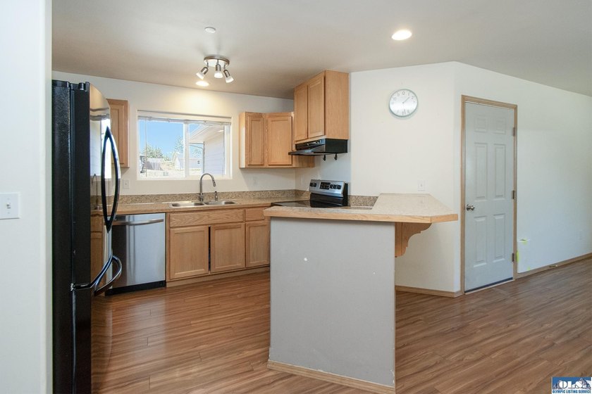 This Westside, zero step entry, 3 bedroom, 2 bath home is - photo 10