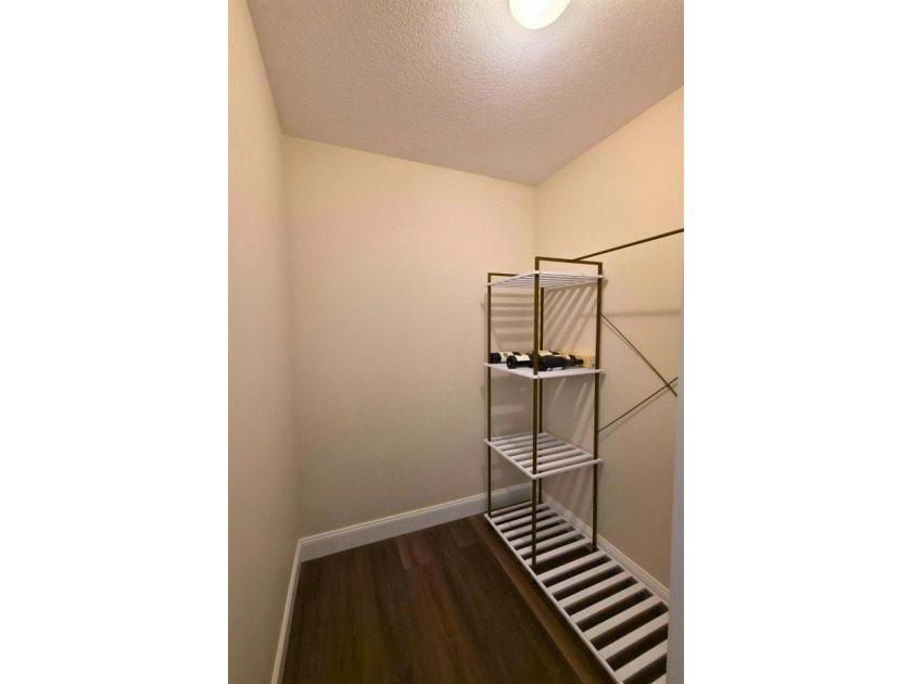Enjoy convenient one-floor living in this recently renovated - photo 16