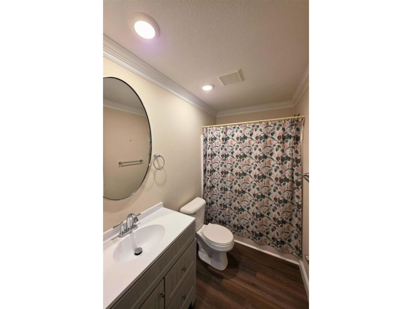 Enjoy convenient one-floor living in this recently renovated - photo 17