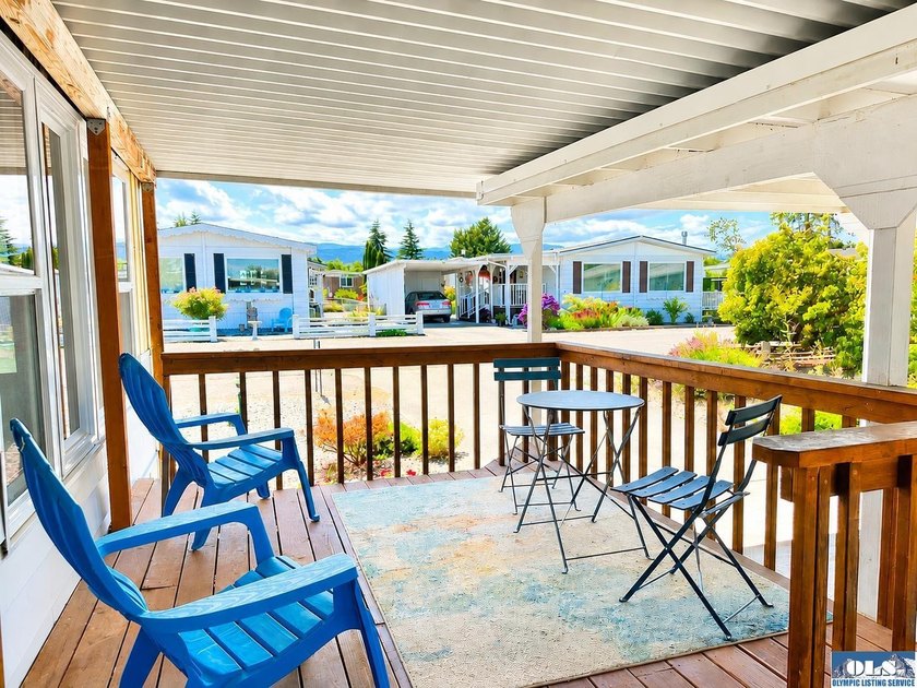 Welcome home to this charming 2-bedroom, 1-bath home in Juniper - photo 8