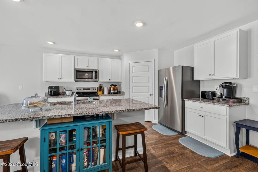 Welcome to 58 Autumns Wood Drive! Built in 2024, this stunning - photo 8
