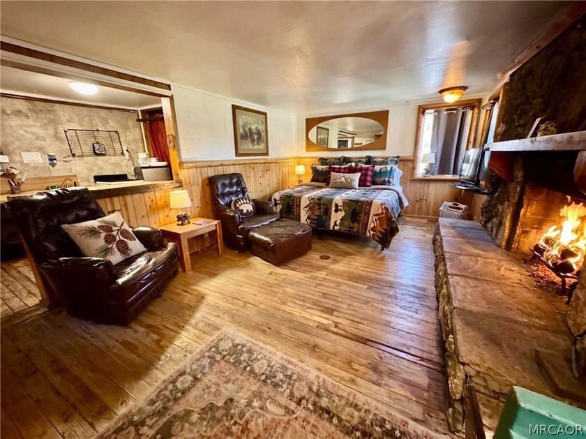 SELLER FINANCING AVAILABLE / TERMS NEGOTIABLE Welcome to Tulip - photo 6