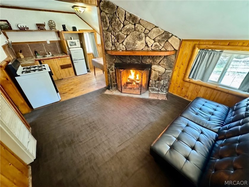 SELLER FINANCING AVAILABLE / TERMS NEGOTIABLE Welcome to Tulip - photo 7