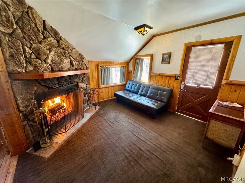SELLER FINANCING AVAILABLE / TERMS NEGOTIABLE Welcome to Tulip - photo 10