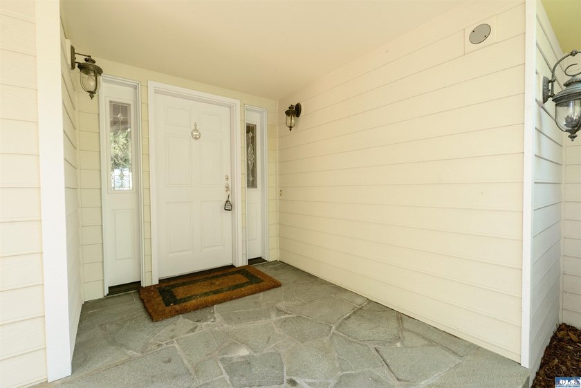 Wake up to sweeping mountain and valley views in one of Sequim's - photo 4