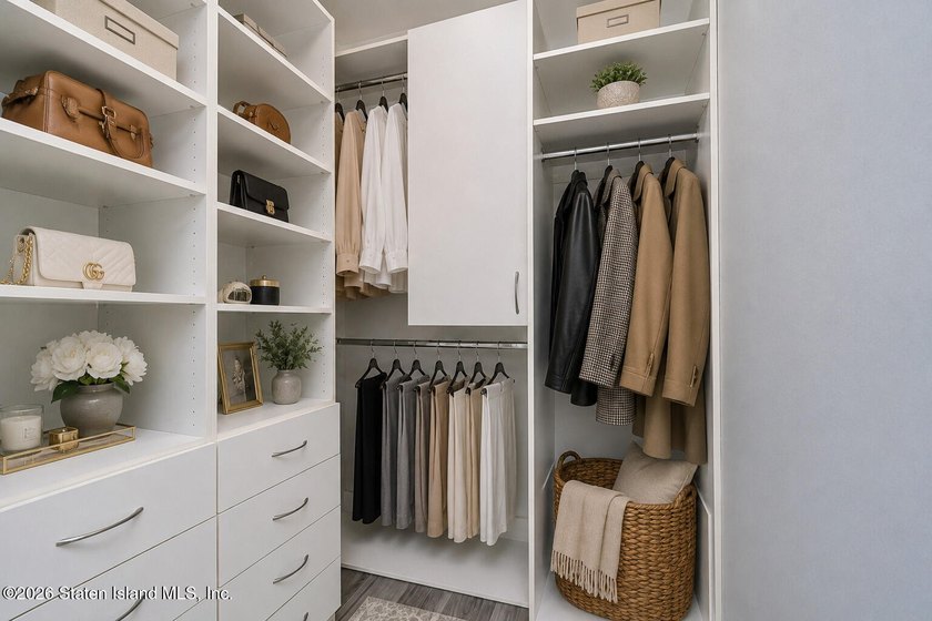 Welcome to this fully renovated 2-bedroom, 2-bath condominium - photo 9