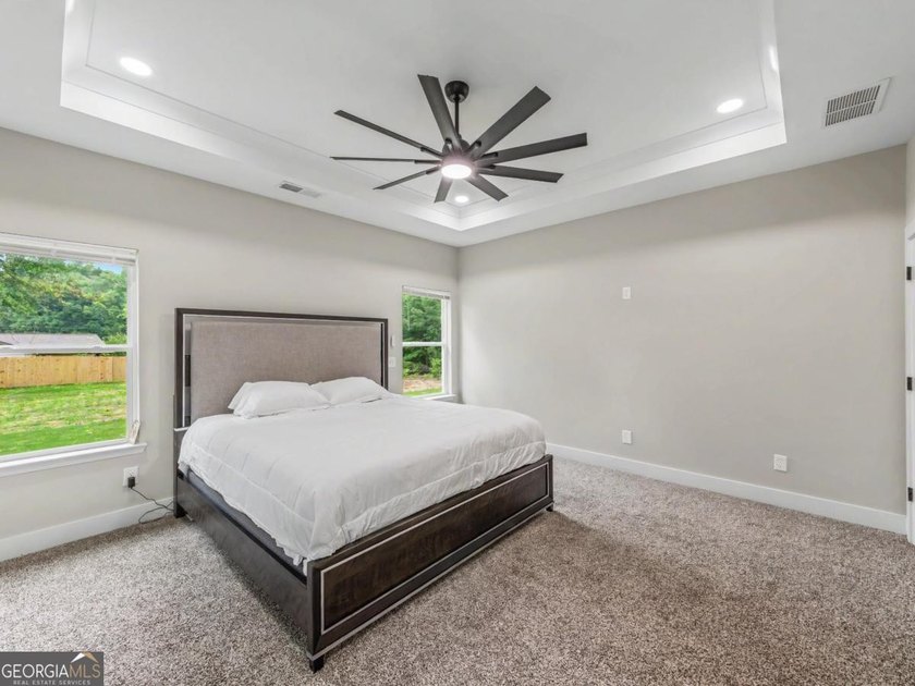 Step into modern elegance in this stunning newly built stepless - photo 15