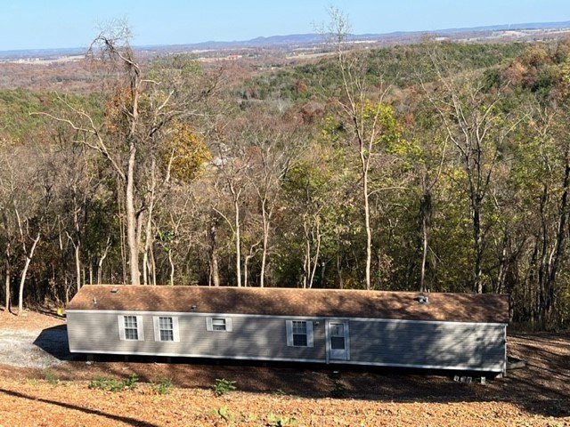 Quaint 3 bedroom/2 bath singlewide mobile home that sits on a 1 - photo 19