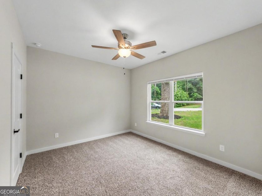 Step into modern elegance in this stunning newly built stepless - photo 22