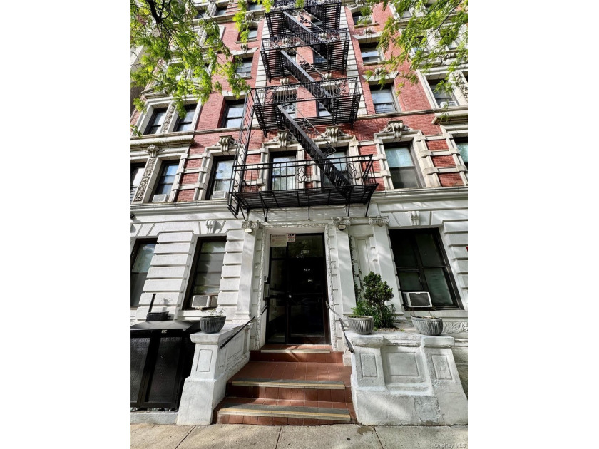 Charming Upper West Side Studio Near Central Park &amp; Columbia - photo 2