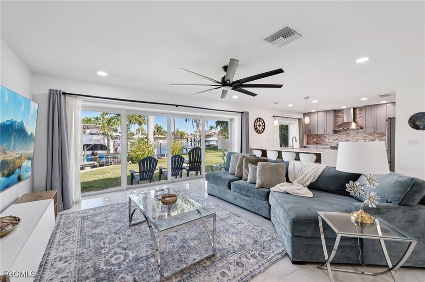 -When it comes to boating access, premier location, and - photo 6