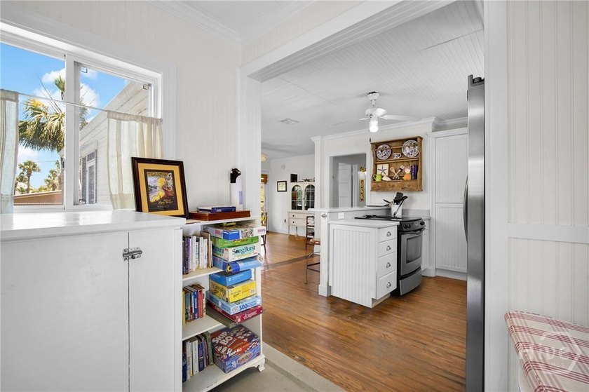 Step into a piece of Tybee Island history with this versatile - photo 17