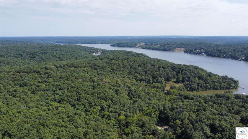 Sportsman's Paradise! This completely remodeled 2 bed, 2 full - photo 9