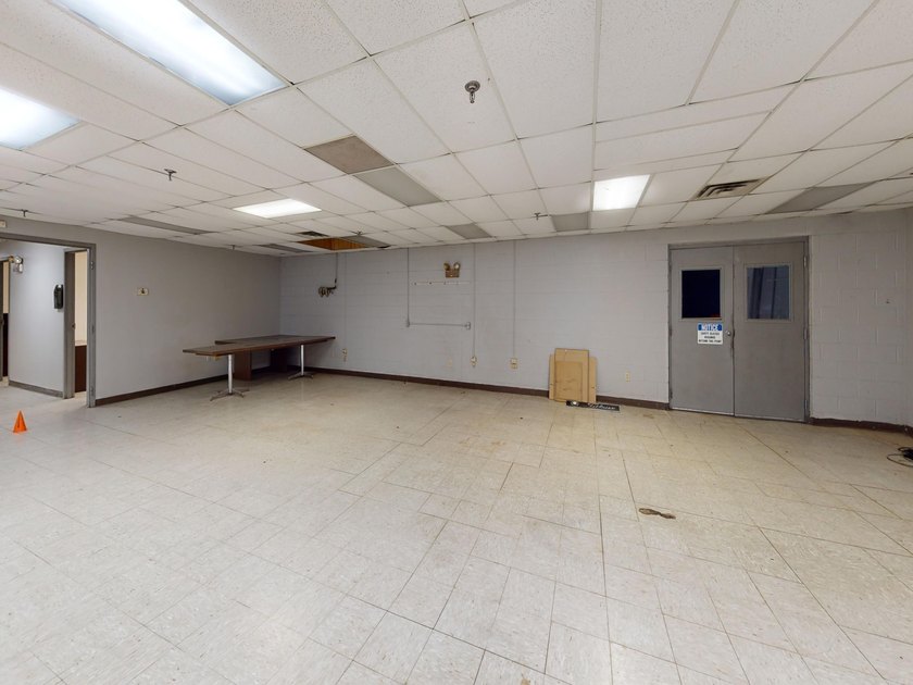 Conveniently located in De Queen AR, the sky's the limit with - photo 25