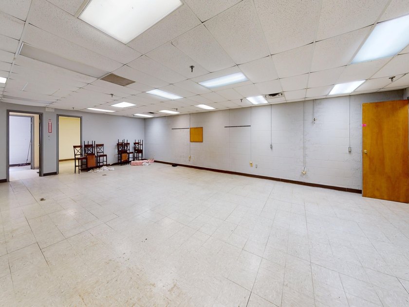 Conveniently located in De Queen AR, the sky's the limit with - photo 26