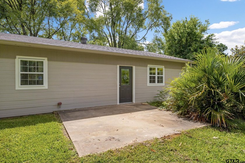Well cared for 3/2 with a large shop, on just over an acre, near - photo 33