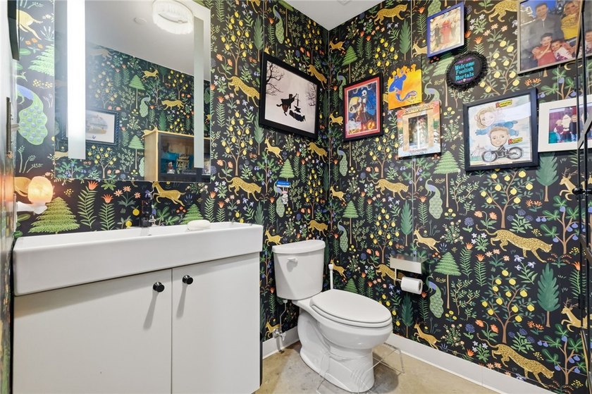 Stunning 2 story condo Nestled in the Heart of Pittsburgh's - photo 34