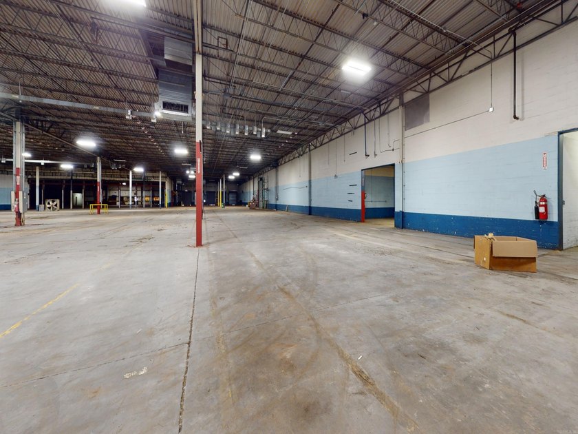 Conveniently located in De Queen AR, the sky's the limit with - photo 39