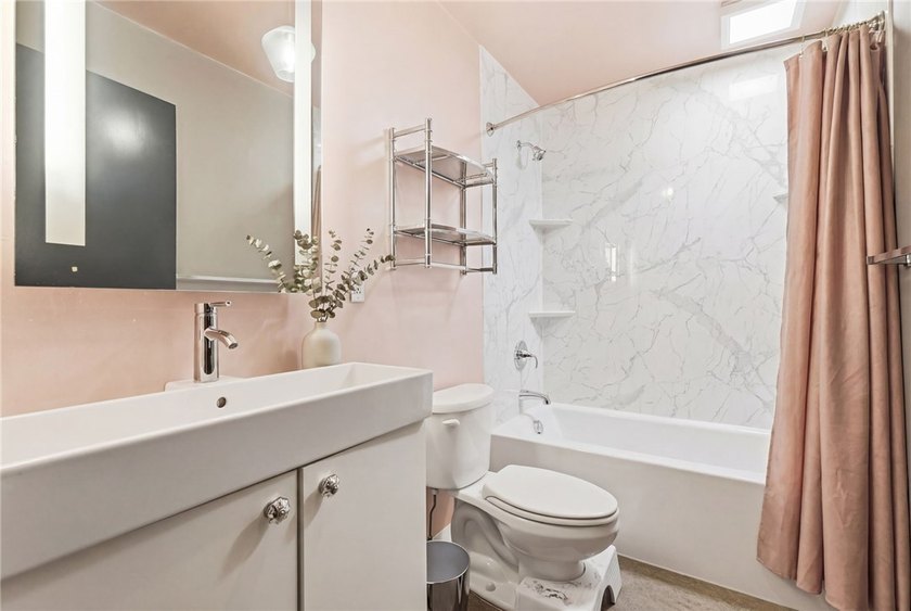 Stunning 2 story condo Nestled in the Heart of Pittsburgh's - photo 47